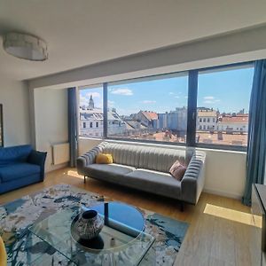 Amora Homes Imperial Suite With Basilika And Castle View Need Reservation For Free Parking